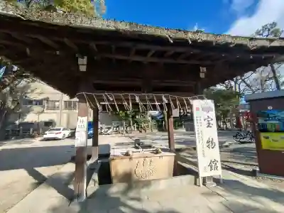 豊国神社の{uncategorized: "未分類", other: "その他", undefined: "問題あり", building: "その他建物", grave: "お墓", sacred_gate: "鳥居", guardian: "狛犬", statue: "像", buddha: "仏像", history: "歴史", nature: "自然", garden: "庭園", animal: "動物", pagoda: "塔", temizu: "手水舎", mountain_gate: "山門・神門", sanctuary: "本殿・本堂", subordinate: "末社・摂社", art: "芸術", scenery: "景色", jizo: "地蔵", ema: "絵馬", goshuin: "御朱印", omikuji: "おみくじ", items: "授与品その他", amulet: "お守り", goshuincho: "御朱印帳", eats: "食事", festival: "お祭り", votive_dance: "神楽", shichigosan: "七五三参", wedding: "結婚式", experience: "体験その他", initially: "初詣", around: "周辺", anti_infection: "感染症対策"}