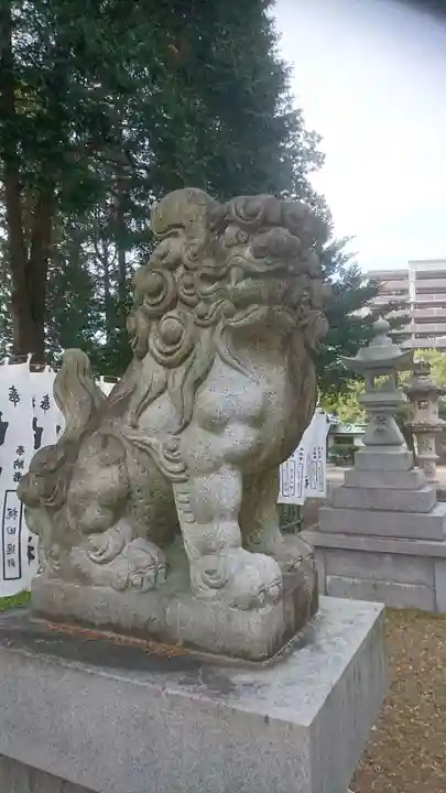 白山神社の狛犬