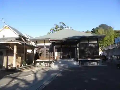 仏持院の本殿・本堂