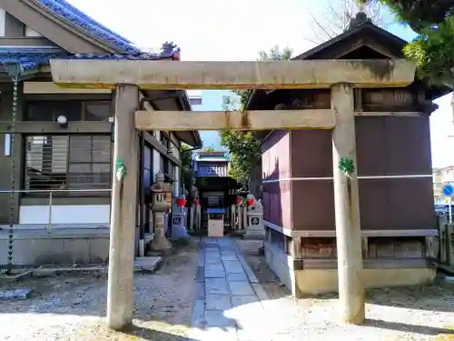 津島神社の鳥居