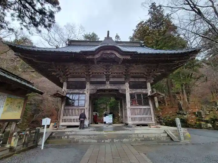 榛名神社の山門・神門