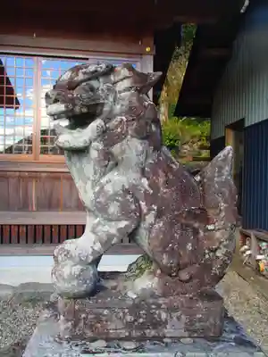 照日神社の狛犬