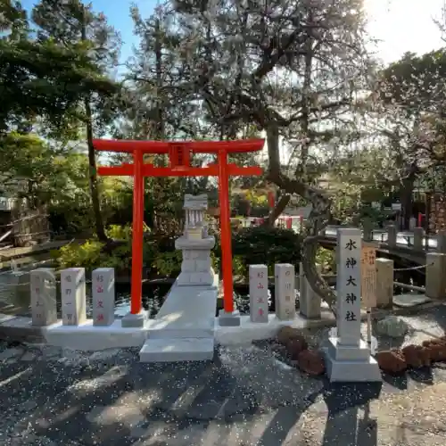 相模国総社六所神社の{uncategorized: "未分類", other: "その他", undefined: "問題あり", building: "その他建物", grave: "お墓", sacred_gate: "鳥居", guardian: "狛犬", statue: "像", buddha: "仏像", history: "歴史", nature: "自然", garden: "庭園", animal: "動物", pagoda: "塔", temizu: "手水舎", mountain_gate: "山門・神門", sanctuary: "本殿・本堂", subordinate: "末社・摂社", art: "芸術", scenery: "景色", jizo: "地蔵", ema: "絵馬", goshuin: "御朱印", omikuji: "おみくじ", items: "授与品その他", amulet: "お守り", goshuincho: "御朱印帳", eats: "食事", festival: "お祭り", votive_dance: "神楽", shichigosan: "七五三参", wedding: "結婚式", experience: "体験その他", initially: "初詣", around: "周辺", anti_infection: "感染症対策"}