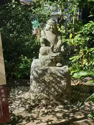 麻賀多神社の像