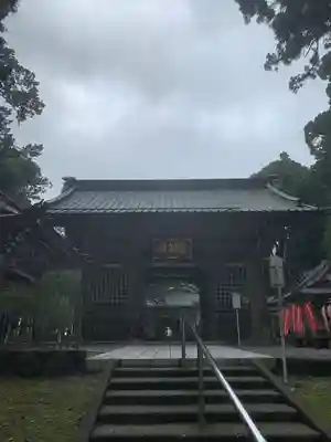 身延山奥之院思親閣の山門・神門