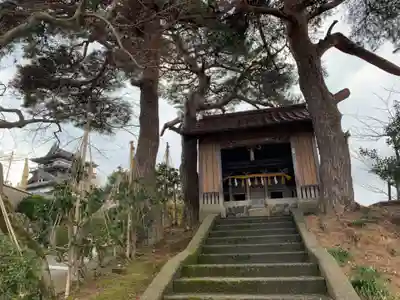 丸岡城八幡神社の本殿・本堂