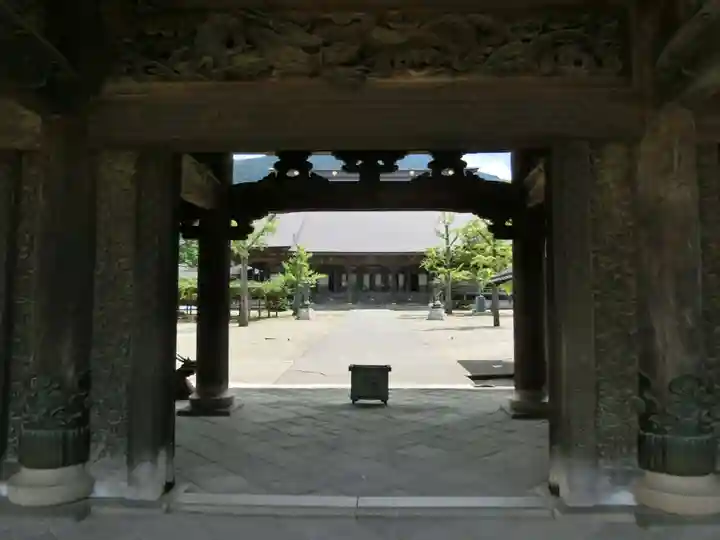 井波別院瑞泉寺の山門・神門