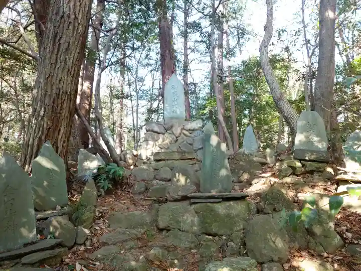 淡洲神社(山田)の{uncategorized: "未分類", other: "その他", undefined: "問題あり", building: "その他建物", grave: "お墓", sacred_gate: "鳥居", guardian: "狛犬", statue: "像", buddha: "仏像", history: "歴史", nature: "自然", garden: "庭園", animal: "動物", pagoda: "塔", temizu: "手水舎", mountain_gate: "山門・神門", sanctuary: "本殿・本堂", subordinate: "末社・摂社", art: "芸術", scenery: "景色", jizo: "地蔵", ema: "絵馬", goshuin: "御朱印", omikuji: "おみくじ", items: "授与品その他", amulet: "お守り", goshuincho: "御朱印帳", eats: "食事", festival: "お祭り", votive_dance: "神楽", shichigosan: "七五三参", wedding: "結婚式", experience: "体験その他", initially: "初詣", around: "周辺", anti_infection: "感染症対策"}