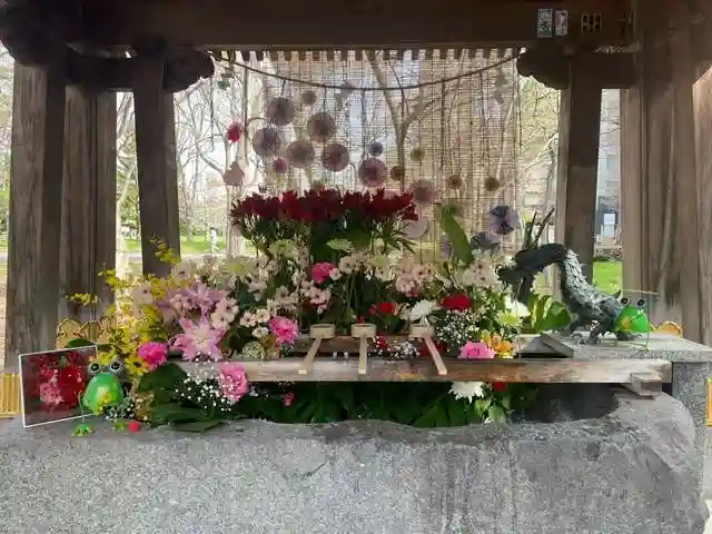 彌彦神社 (伊夜日子神社)の手水舎