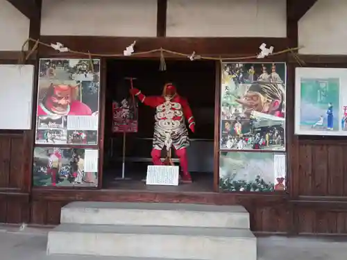 安久美神戸神明社の像