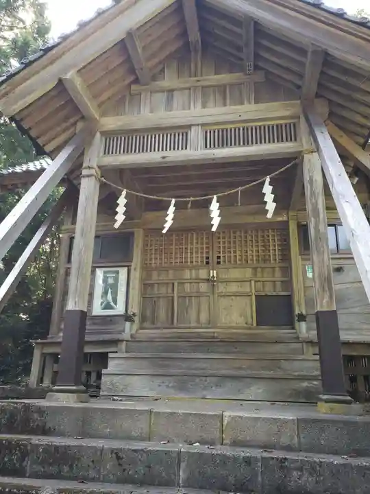 白山神社の本殿・本堂