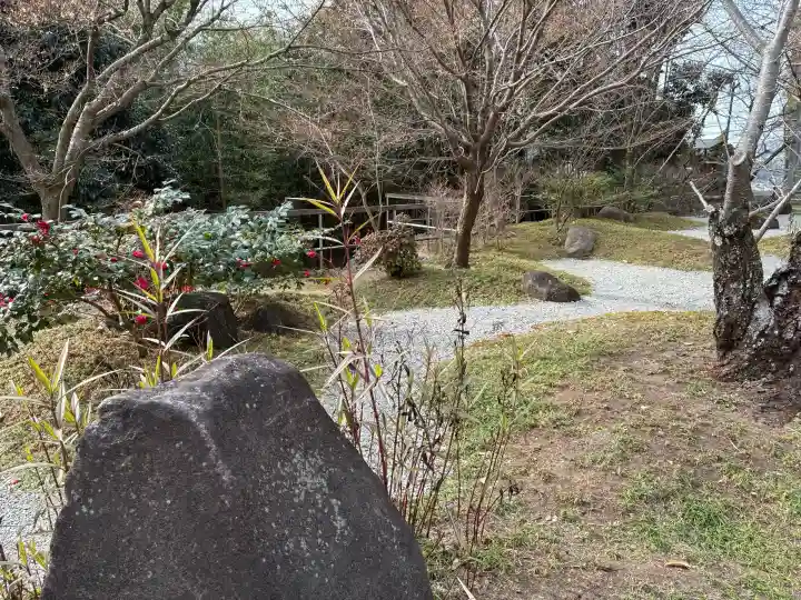 安岡寺の{uncategorized: "未分類", other: "その他", undefined: "問題あり", building: "その他建物", grave: "お墓", sacred_gate: "鳥居", guardian: "狛犬", statue: "像", buddha: "仏像", history: "歴史", nature: "自然", garden: "庭園", animal: "動物", pagoda: "塔", temizu: "手水舎", mountain_gate: "山門・神門", sanctuary: "本殿・本堂", subordinate: "末社・摂社", art: "芸術", scenery: "景色", jizo: "地蔵", ema: "絵馬", goshuin: "御朱印", omikuji: "おみくじ", items: "授与品その他", amulet: "お守り", goshuincho: "御朱印帳", eats: "食事", festival: "お祭り", votive_dance: "神楽", shichigosan: "七五三参", wedding: "結婚式", experience: "体験その他", initially: "初詣", around: "周辺", anti_infection: "感染症対策"}