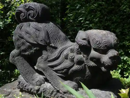 東大島神社の狛犬