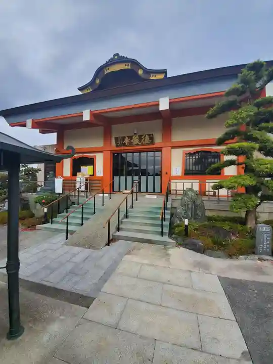 徳蔵寺の本殿・本堂