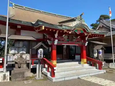 人見神社の本殿・本堂