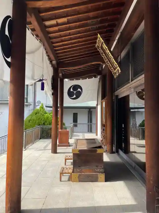 亀戸 香取神社の{uncategorized: "未分類", other: "その他", undefined: "問題あり", building: "その他建物", grave: "お墓", sacred_gate: "鳥居", guardian: "狛犬", statue: "像", buddha: "仏像", history: "歴史", nature: "自然", garden: "庭園", animal: "動物", pagoda: "塔", temizu: "手水舎", mountain_gate: "山門・神門", sanctuary: "本殿・本堂", subordinate: "末社・摂社", art: "芸術", scenery: "景色", jizo: "地蔵", ema: "絵馬", goshuin: "御朱印", omikuji: "おみくじ", items: "授与品その他", amulet: "お守り", goshuincho: "御朱印帳", eats: "食事", festival: "お祭り", votive_dance: "神楽", shichigosan: "七五三参", wedding: "結婚式", experience: "体験その他", initially: "初詣", around: "周辺", anti_infection: "感染症対策"}