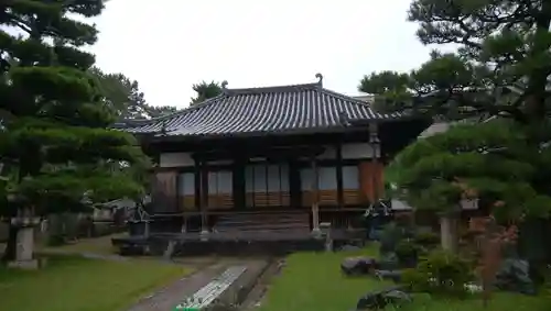 無量光寺の本殿・本堂