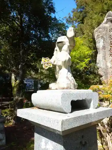 雲八幡宮の狛犬