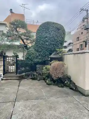 宗源寺の{uncategorized: "未分類", other: "その他", undefined: "問題あり", building: "その他建物", grave: "お墓", sacred_gate: "鳥居", guardian: "狛犬", statue: "像", buddha: "仏像", history: "歴史", nature: "自然", garden: "庭園", animal: "動物", pagoda: "塔", temizu: "手水舎", mountain_gate: "山門・神門", sanctuary: "本殿・本堂", subordinate: "末社・摂社", art: "芸術", scenery: "景色", jizo: "地蔵", ema: "絵馬", goshuin: "御朱印", omikuji: "おみくじ", items: "授与品その他", amulet: "お守り", goshuincho: "御朱印帳", eats: "食事", festival: "お祭り", votive_dance: "神楽", shichigosan: "七五三参", wedding: "結婚式", experience: "体験その他", initially: "初詣", around: "周辺", anti_infection: "感染症対策"}