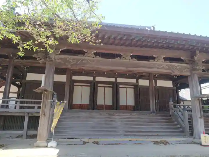 勝鬘寺の本殿・本堂