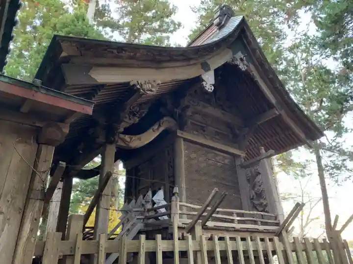八幡神社の本殿・本堂