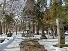 千歳神社の末社