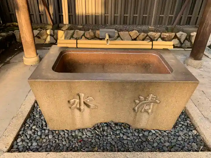 宇都宮神社の手水舎