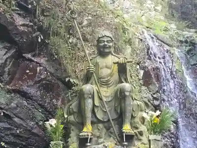 大本山七宝瀧寺(大阪府)