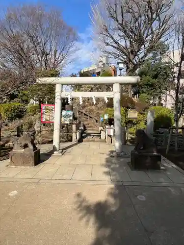 鳩森八幡神社の鳥居