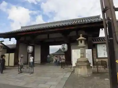 東寺(教王護国寺)の山門・神門