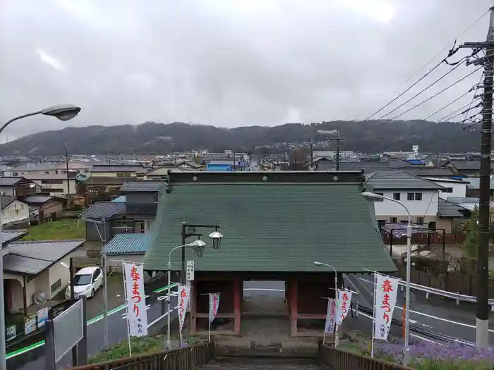 上野国一社八幡八幡宮の山門