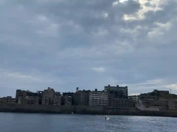 端島神社の{uncategorized: "未分類", other: "その他", undefined: "問題あり", building: "その他建物", grave: "お墓", sacred_gate: "鳥居", guardian: "狛犬", statue: "像", buddha: "仏像", history: "歴史", nature: "自然", garden: "庭園", animal: "動物", pagoda: "塔", temizu: "手水舎", mountain_gate: "山門・神門", sanctuary: "本殿・本堂", subordinate: "末社・摂社", art: "芸術", scenery: "景色", jizo: "地蔵", ema: "絵馬", goshuin: "御朱印", omikuji: "おみくじ", items: "授与品その他", amulet: "お守り", goshuincho: "御朱印帳", eats: "食事", festival: "お祭り", votive_dance: "神楽", shichigosan: "七五三参", wedding: "結婚式", experience: "体験その他", initially: "初詣", around: "周辺", anti_infection: "感染症対策"}