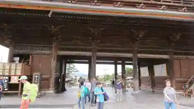 善光寺の山門・神門