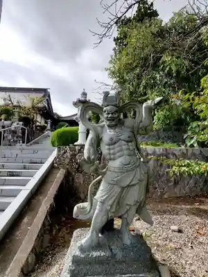 福田寺の像