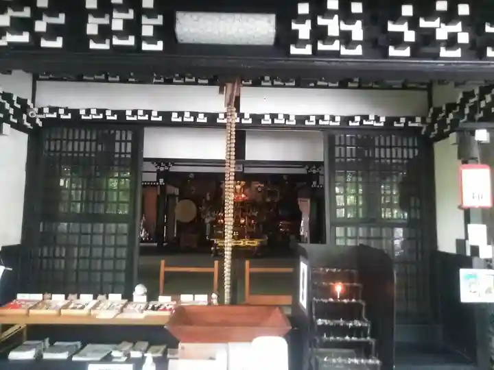 三井寺(平等寺)の本殿・本堂