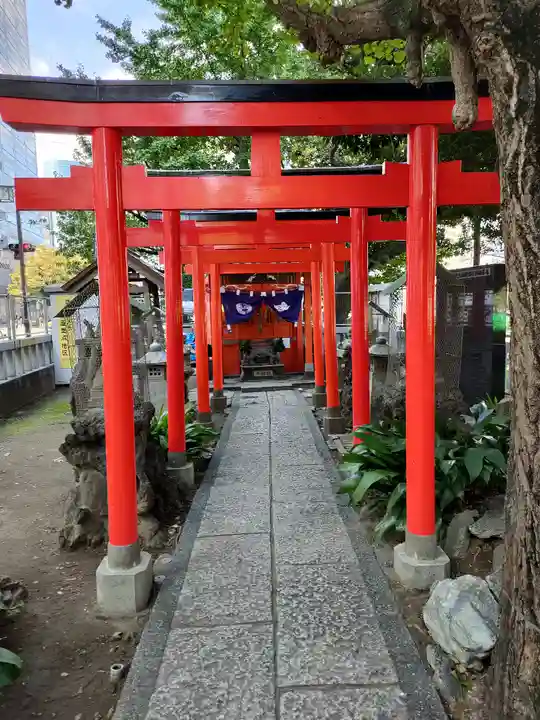 千種稲荷神社の鳥居