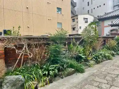 法泉寺の{uncategorized: "未分類", other: "その他", undefined: "問題あり", building: "その他建物", grave: "お墓", sacred_gate: "鳥居", guardian: "狛犬", statue: "像", buddha: "仏像", history: "歴史", nature: "自然", garden: "庭園", animal: "動物", pagoda: "塔", temizu: "手水舎", mountain_gate: "山門・神門", sanctuary: "本殿・本堂", subordinate: "末社・摂社", art: "芸術", scenery: "景色", jizo: "地蔵", ema: "絵馬", goshuin: "御朱印", omikuji: "おみくじ", items: "授与品その他", amulet: "お守り", goshuincho: "御朱印帳", eats: "食事", festival: "お祭り", votive_dance: "神楽", shichigosan: "七五三参", wedding: "結婚式", experience: "体験その他", initially: "初詣", around: "周辺", anti_infection: "感染症対策"}