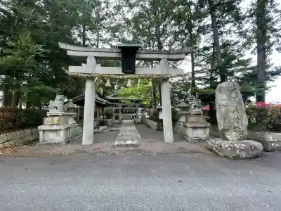大澤八幡社の{uncategorized: "未分類", other: "その他", undefined: "問題あり", building: "その他建物", grave: "お墓", sacred_gate: "鳥居", guardian: "狛犬", statue: "像", buddha: "仏像", history: "歴史", nature: "自然", garden: "庭園", animal: "動物", pagoda: "塔", temizu: "手水舎", mountain_gate: "山門・神門", sanctuary: "本殿・本堂", subordinate: "末社・摂社", art: "芸術", scenery: "景色", jizo: "地蔵", ema: "絵馬", goshuin: "御朱印", omikuji: "おみくじ", items: "授与品その他", amulet: "お守り", goshuincho: "御朱印帳", eats: "食事", festival: "お祭り", votive_dance: "神楽", shichigosan: "七五三参", wedding: "結婚式", experience: "体験その他", initially: "初詣", around: "周辺", anti_infection: "感染症対策"}
