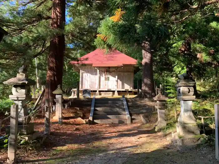 松尾神社の本殿