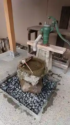 下神明天祖神社の手水舎