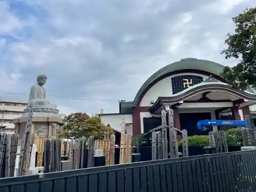 常光寺の{uncategorized: "未分類", other: "その他", undefined: "問題あり", building: "その他建物", grave: "お墓", sacred_gate: "鳥居", guardian: "狛犬", statue: "像", buddha: "仏像", history: "歴史", nature: "自然", garden: "庭園", animal: "動物", pagoda: "塔", temizu: "手水舎", mountain_gate: "山門・神門", sanctuary: "本殿・本堂", subordinate: "末社・摂社", art: "芸術", scenery: "景色", jizo: "地蔵", ema: "絵馬", goshuin: "御朱印", omikuji: "おみくじ", items: "授与品その他", amulet: "お守り", goshuincho: "御朱印帳", eats: "食事", festival: "お祭り", votive_dance: "神楽", shichigosan: "七五三参", wedding: "結婚式", experience: "体験その他", initially: "初詣", around: "周辺", anti_infection: "感染症対策"}