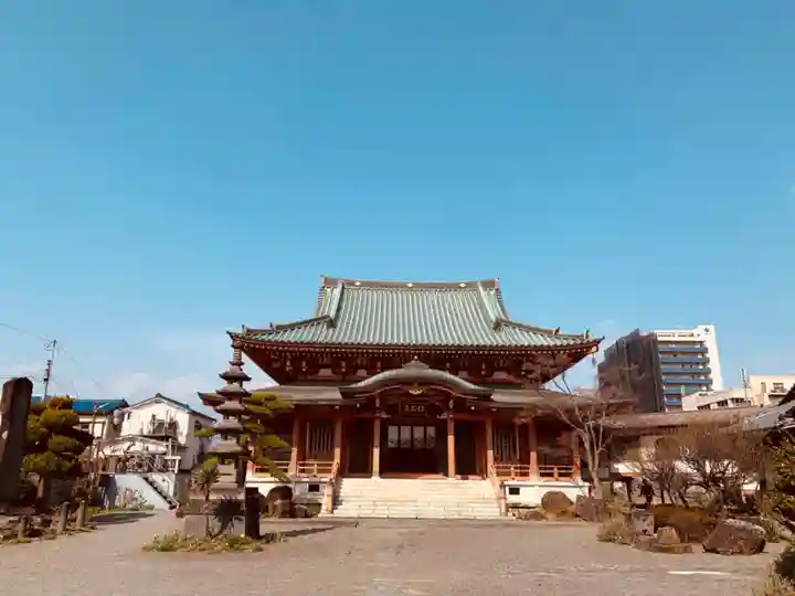 信立寺の本殿・本堂
