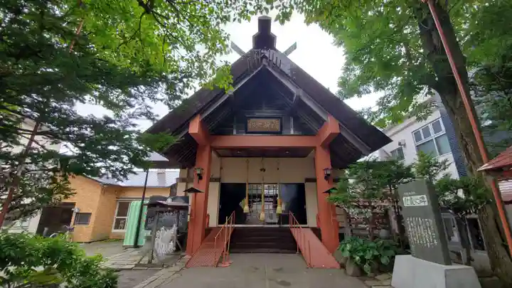 共栄稲荷神社の本殿・本堂