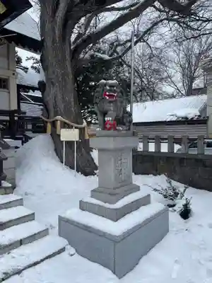 豊平神社の狛犬