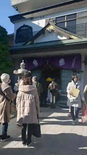 円珠院の{uncategorized: "未分類", other: "その他", undefined: "問題あり", building: "その他建物", grave: "お墓", sacred_gate: "鳥居", guardian: "狛犬", statue: "像", buddha: "仏像", history: "歴史", nature: "自然", garden: "庭園", animal: "動物", pagoda: "塔", temizu: "手水舎", mountain_gate: "山門・神門", sanctuary: "本殿・本堂", subordinate: "末社・摂社", art: "芸術", scenery: "景色", jizo: "地蔵", ema: "絵馬", goshuin: "御朱印", omikuji: "おみくじ", items: "授与品その他", amulet: "お守り", goshuincho: "御朱印帳", eats: "食事", festival: "お祭り", votive_dance: "神楽", shichigosan: "七五三参", wedding: "結婚式", experience: "体験その他", initially: "初詣", around: "周辺", anti_infection: "感染症対策"}