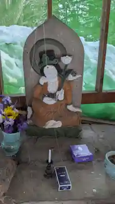 白石神社の仏像