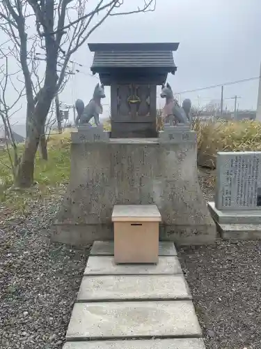 御得稲荷神社（釧路厳島神社）の{uncategorized: "未分類", other: "その他", undefined: "問題あり", building: "その他建物", grave: "お墓", sacred_gate: "鳥居", guardian: "狛犬", statue: "像", buddha: "仏像", history: "歴史", nature: "自然", garden: "庭園", animal: "動物", pagoda: "塔", temizu: "手水舎", mountain_gate: "山門・神門", sanctuary: "本殿・本堂", subordinate: "末社・摂社", art: "芸術", scenery: "景色", jizo: "地蔵", ema: "絵馬", goshuin: "御朱印", omikuji: "おみくじ", items: "授与品その他", amulet: "お守り", goshuincho: "御朱印帳", eats: "食事", festival: "お祭り", votive_dance: "神楽", shichigosan: "七五三参", wedding: "結婚式", experience: "体験その他", initially: "初詣", around: "周辺", anti_infection: "感染症対策"}