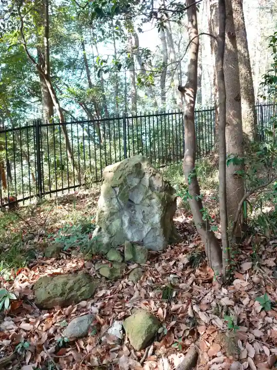 淡洲神社(山田)の{uncategorized: "未分類", other: "その他", undefined: "問題あり", building: "その他建物", grave: "お墓", sacred_gate: "鳥居", guardian: "狛犬", statue: "像", buddha: "仏像", history: "歴史", nature: "自然", garden: "庭園", animal: "動物", pagoda: "塔", temizu: "手水舎", mountain_gate: "山門・神門", sanctuary: "本殿・本堂", subordinate: "末社・摂社", art: "芸術", scenery: "景色", jizo: "地蔵", ema: "絵馬", goshuin: "御朱印", omikuji: "おみくじ", items: "授与品その他", amulet: "お守り", goshuincho: "御朱印帳", eats: "食事", festival: "お祭り", votive_dance: "神楽", shichigosan: "七五三参", wedding: "結婚式", experience: "体験その他", initially: "初詣", around: "周辺", anti_infection: "感染症対策"}