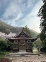 船場八幡神社の{uncategorized: "未分類", other: "その他", undefined: "問題あり", building: "その他建物", grave: "お墓", sacred_gate: "鳥居", guardian: "狛犬", statue: "像", buddha: "仏像", history: "歴史", nature: "自然", garden: "庭園", animal: "動物", pagoda: "塔", temizu: "手水舎", mountain_gate: "山門・神門", sanctuary: "本殿・本堂", subordinate: "末社・摂社", art: "芸術", scenery: "景色", jizo: "地蔵", ema: "絵馬", goshuin: "御朱印", omikuji: "おみくじ", items: "授与品その他", amulet: "お守り", goshuincho: "御朱印帳", eats: "食事", festival: "お祭り", votive_dance: "神楽", shichigosan: "七五三参", wedding: "結婚式", experience: "体験その他", initially: "初詣", around: "周辺", anti_infection: "感染症対策"}