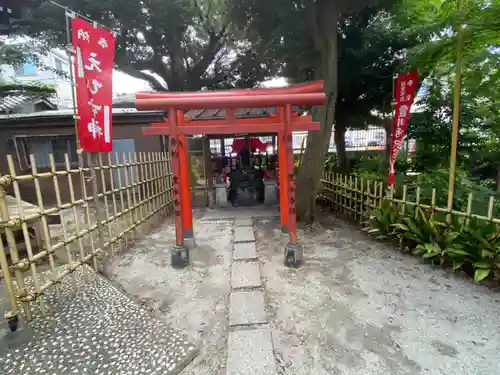 瀧泉寺（目黒不動尊）の末社・摂社